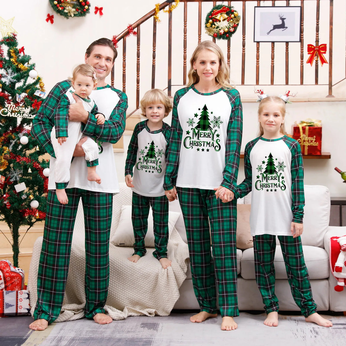 Noël famille correspondant tenues maman papa enfants 2 pièces pyjamas ensemble bébé barboteuses décontracté vêtements de nuit amples noël famille Look pyjamas